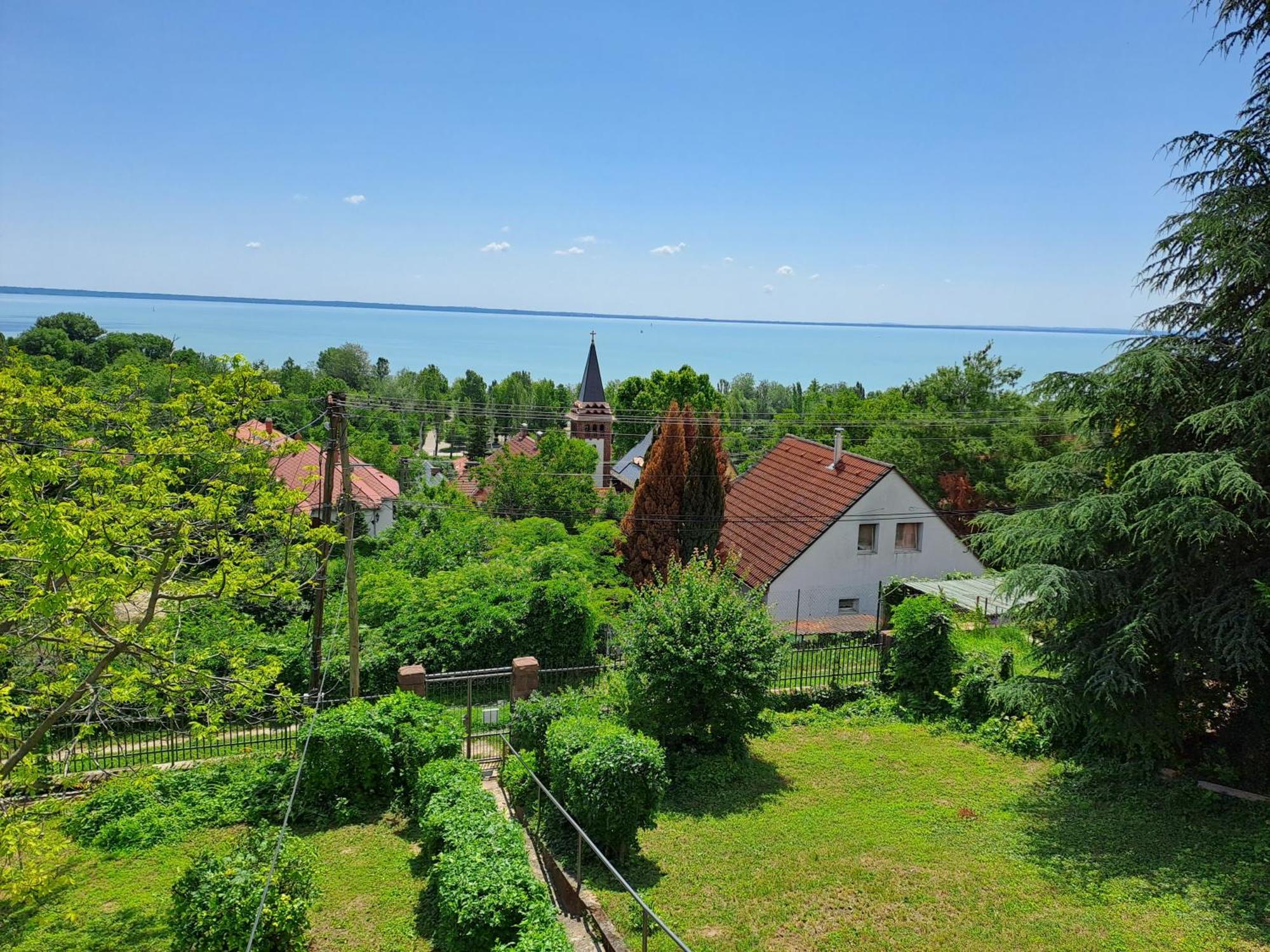 Сasa de vacaciones Belvárosi Ház Gyönyörű Panorámával Balatonalmádi